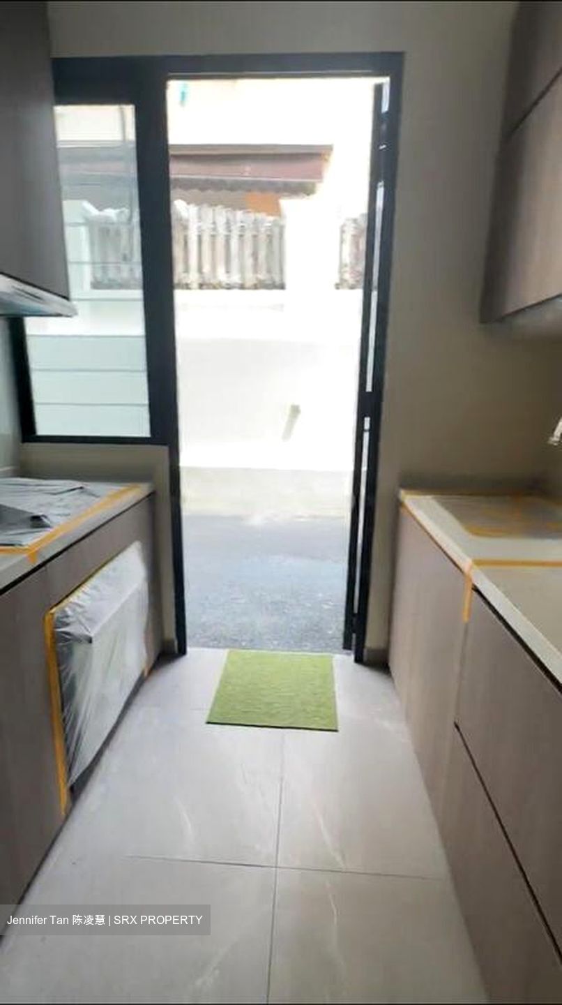 Eastwood Drive (D16), Semi-Detached #466736761